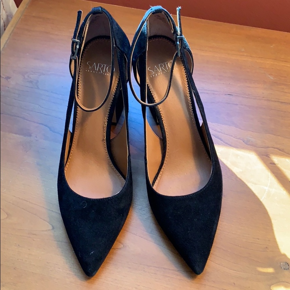 Ankle strap pumps
